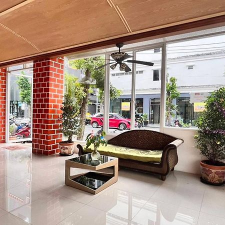 One World One Home Patong 2 Exterior photo