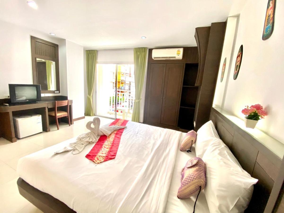 One World One Home Patong 2 Exterior photo