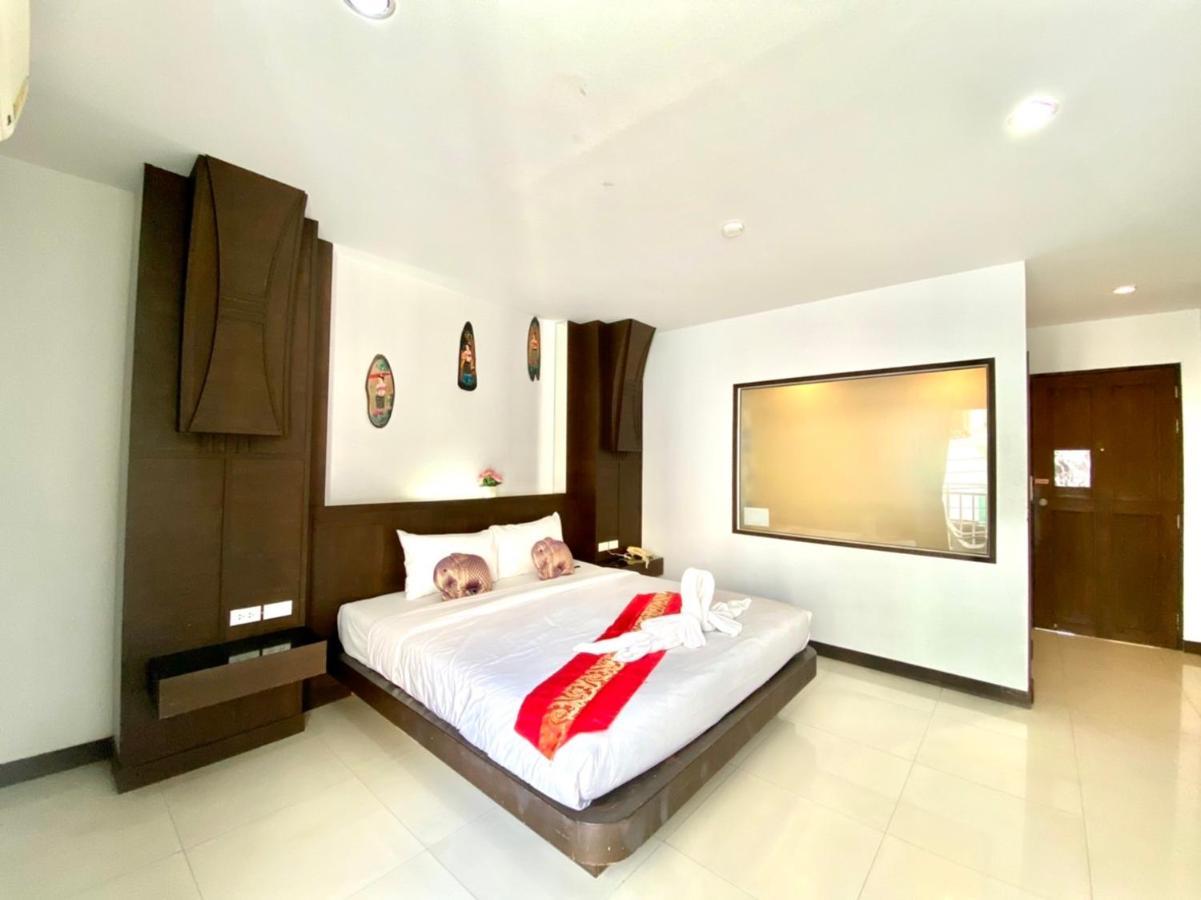 One World One Home Patong 2 Exterior photo