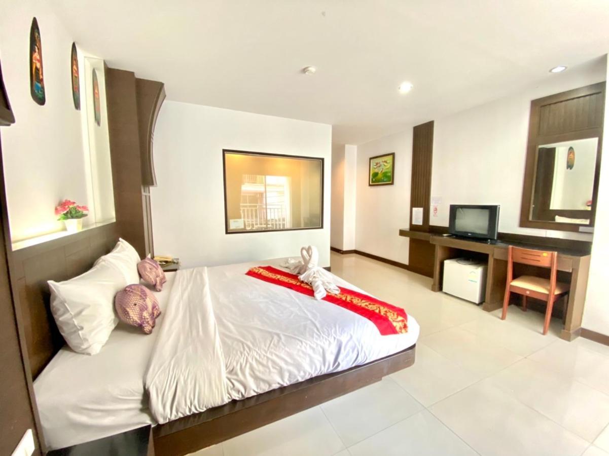 One World One Home Patong 2 Exterior photo