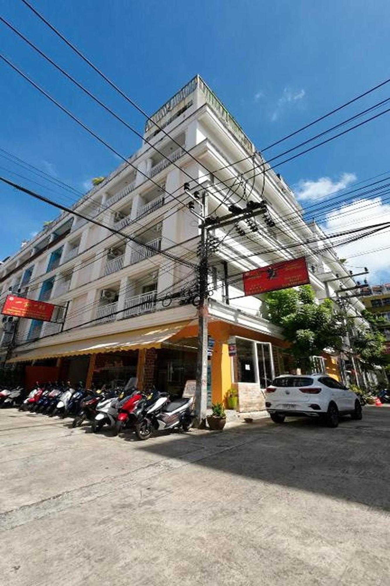 One World One Home Patong 2 Exterior photo